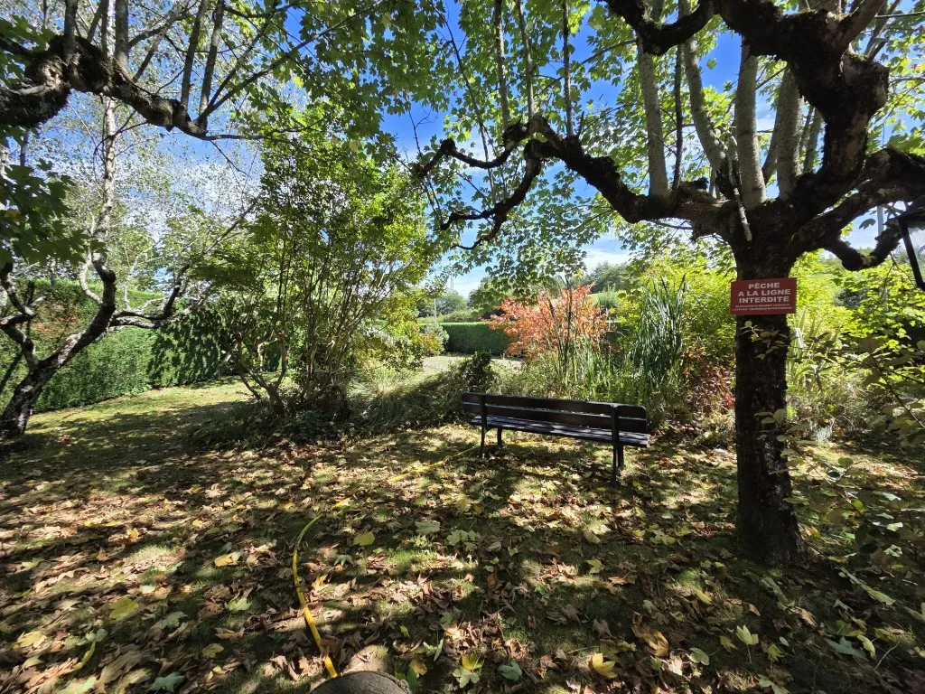 MAISON AGREABLE AVEC PLUS D'UN HECTARE