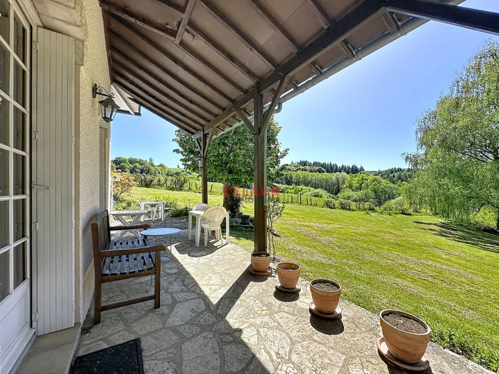 MAISON AVEC VIE DE PLAIN-PIED