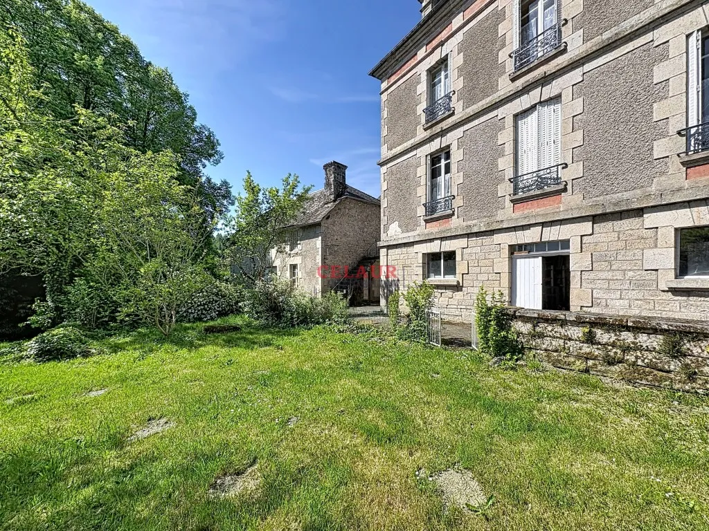 MAISON BOURGEOISE AVEC DEPENDANCE ET PARC
