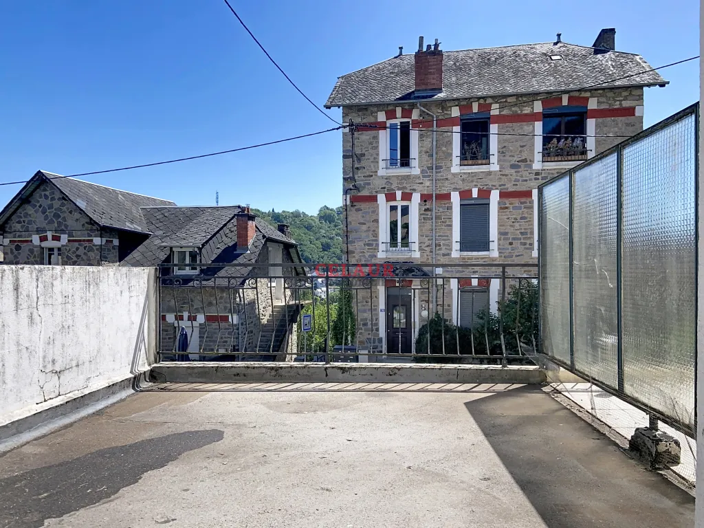 Appartement T2 avec terrasse et cave