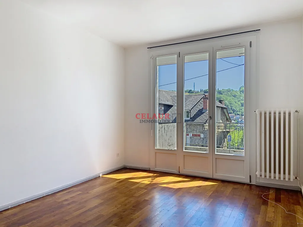 Appartement T2 avec terrasse et cave