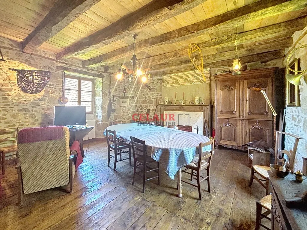 HISTORIC RESIDENCE WITH DOVECOTE, OUTBUILDING, SWIMMING POOL AND WOODED PARK