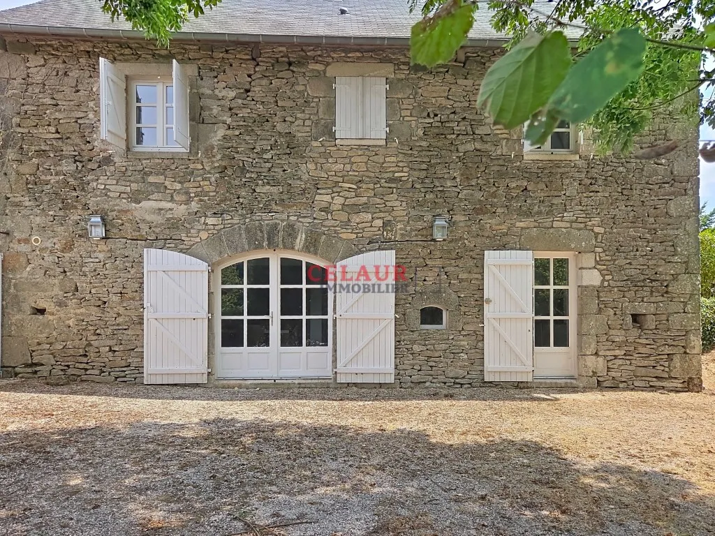 CHARMANTE MAISON EN PIERRE A MADRANGES