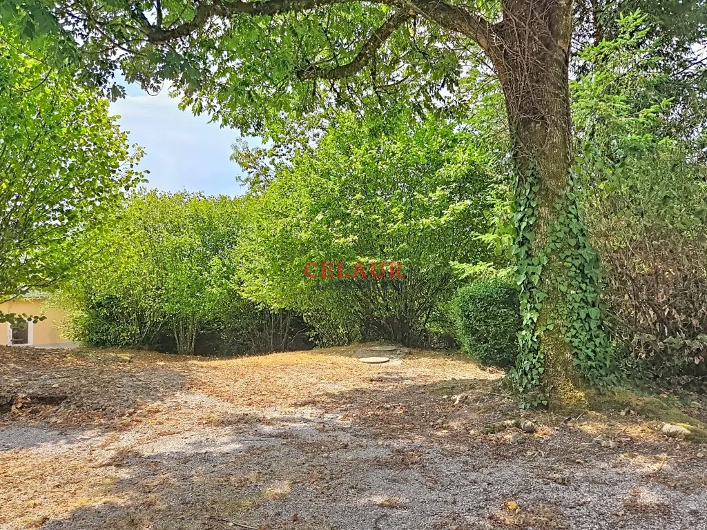 CHARMANTE MAISON EN PIERRE A MADRANGES