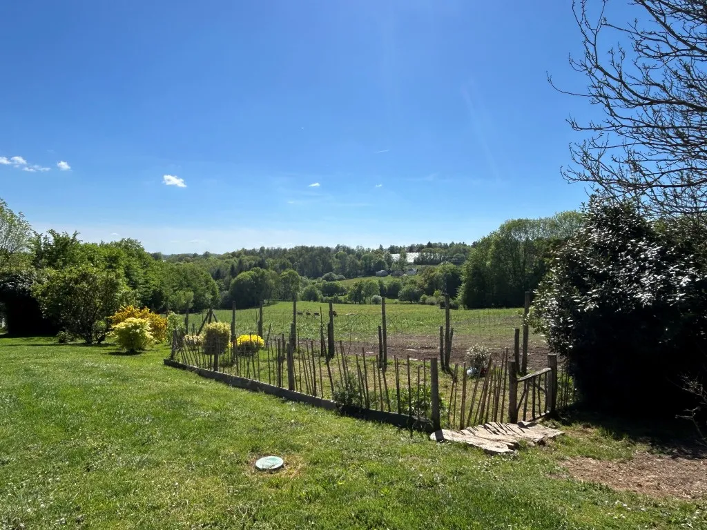 Grange am&eacute;nag&eacute;e et d&eacute;pendances