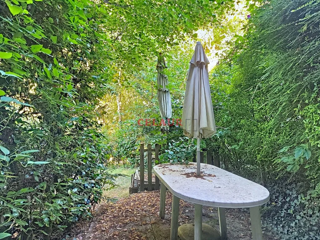 MAISON avec jardin