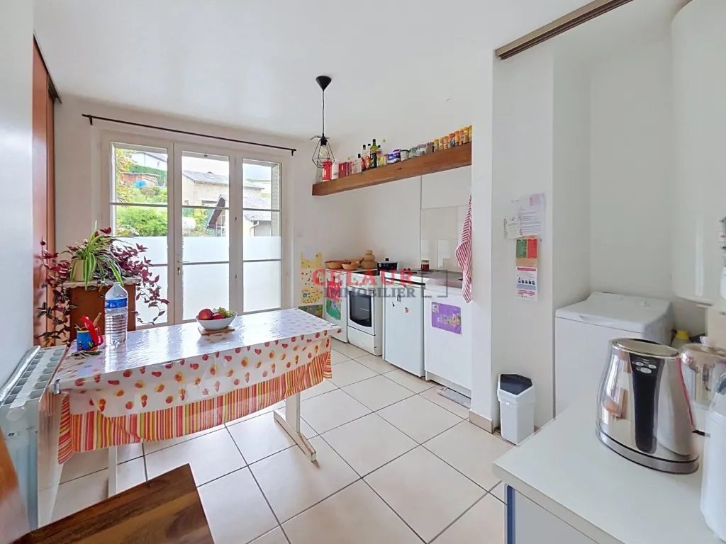 Immeuble de rapport avec  4 logements lou&eacute;ss