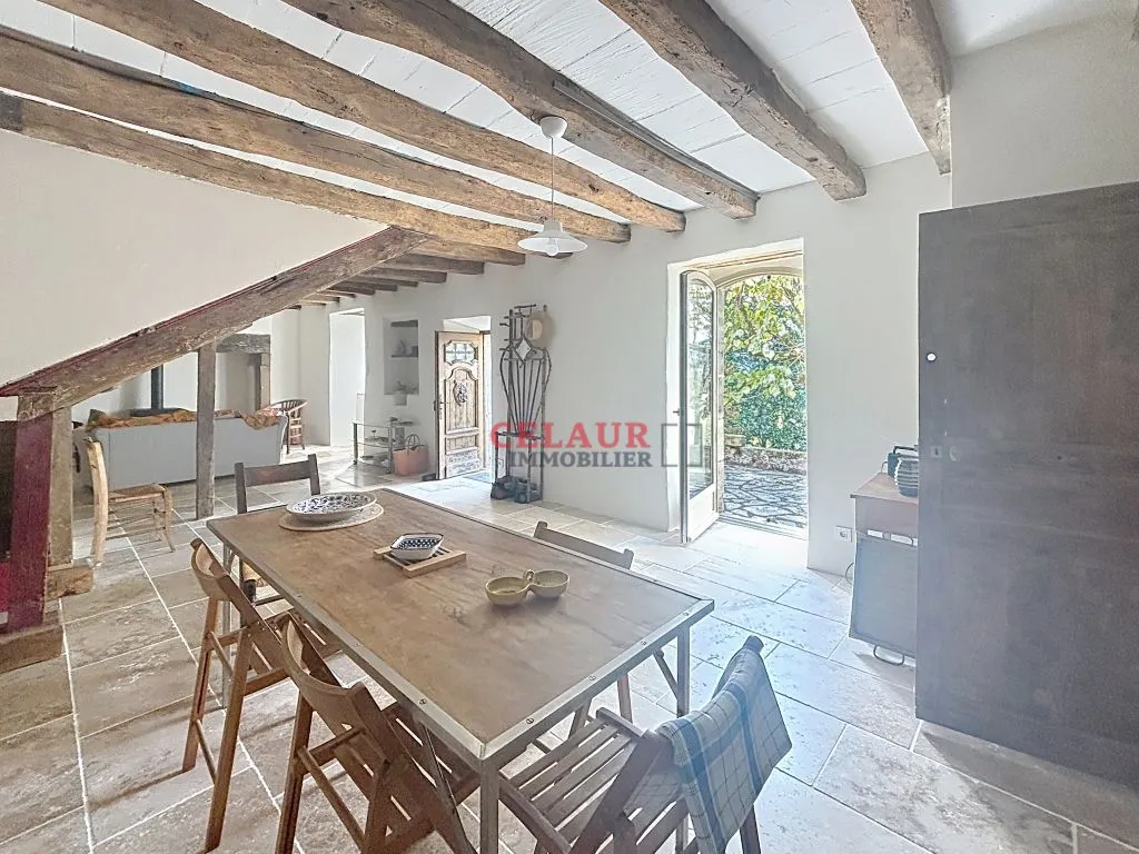 MAISON ET GRANGE SUR PARC 1 HA AVEC RUISSEAU
