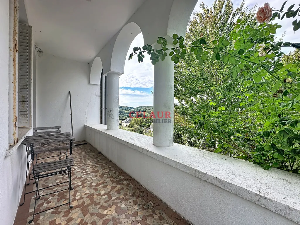 MAISON FAMILIALE 5 CHAMBRES SEILHAC